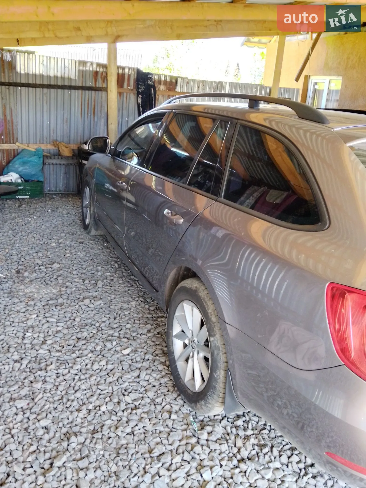 2011 Skoda Superb - мініатюра 3