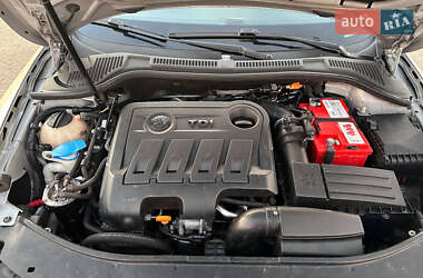 Универсал Skoda Superb 2011 в 