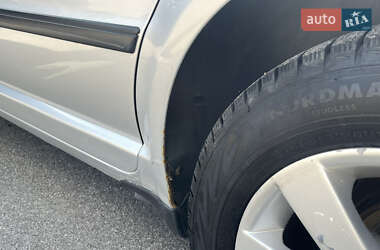 Лифтбек Skoda Superb 2005 в 