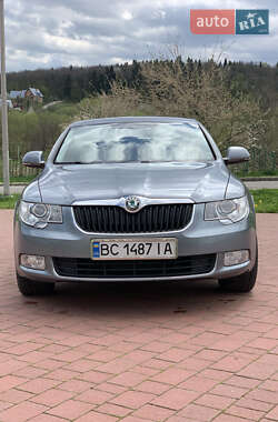Skoda Superb 2010 Skoda Superb 2010