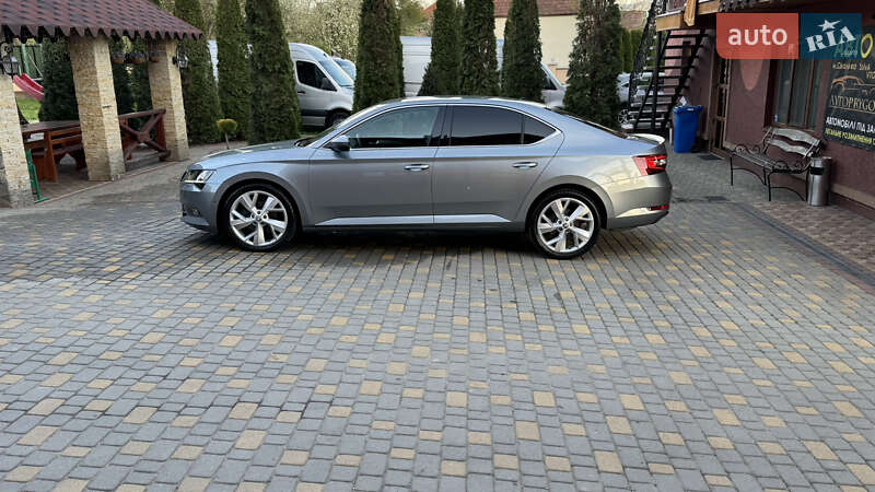 Лифтбек Skoda Superb 2019 в Сваляве