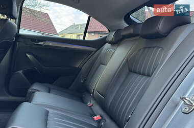 Лифтбек Skoda Superb 2019 в 