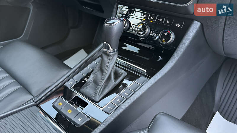 Лифтбек Skoda Superb 2019 в Сваляве