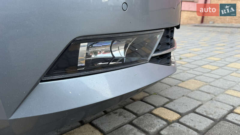 Лифтбек Skoda Superb 2019 в Сваляве