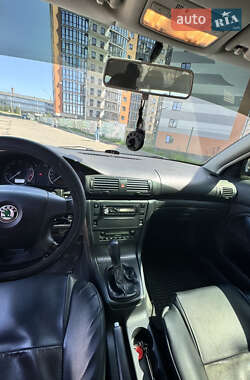 Ліфтбек Skoda Superb 2006 в 