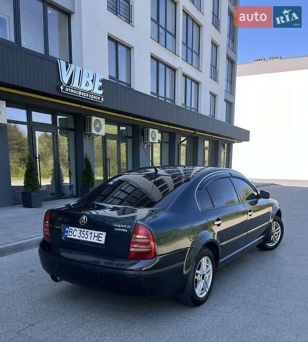 Skoda Superb 2004