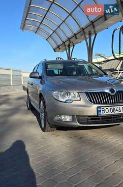 Универсал Skoda Superb 2012 в 