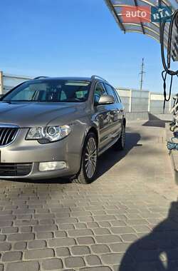 Универсал Skoda Superb 2012 в 