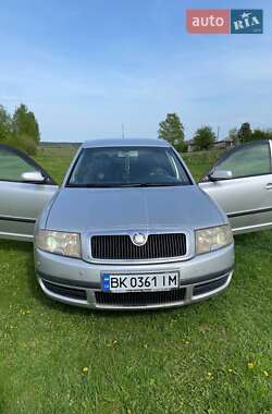 Лифтбек Skoda Superb 2006 в 