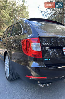 Універсал Skoda Superb 2013 в 