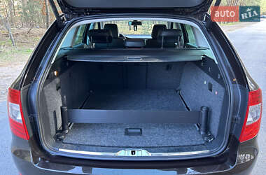 Універсал Skoda Superb 2013 в 