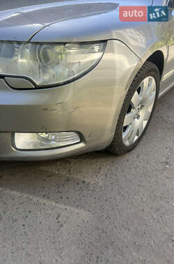 Лифтбек Skoda Superb 2009 в 
