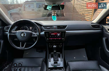 Ліфтбек Skoda Superb 2018 в 