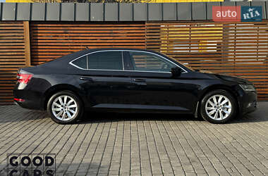 Ліфтбек Skoda Superb 2018 в 