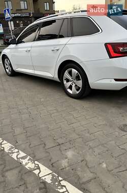 Универсал Skoda Superb 2017 в 