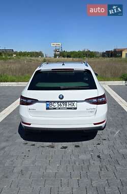 Универсал Skoda Superb 2016 в 