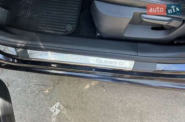 Лифтбек Skoda Superb 2014 в 