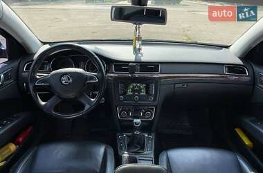 Лифтбек Skoda Superb 2013 в 