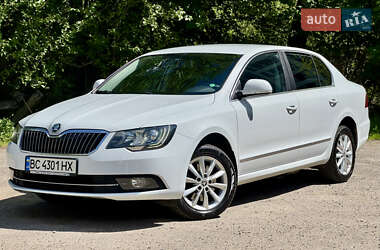 Лифтбек Skoda Superb 2013 в Львове