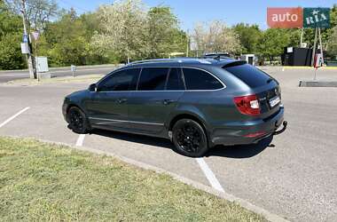Универсал Skoda Superb 2013 в 
