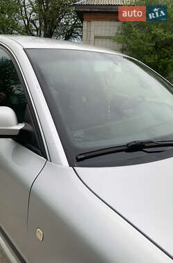 Лифтбек Skoda Superb 2004 в 