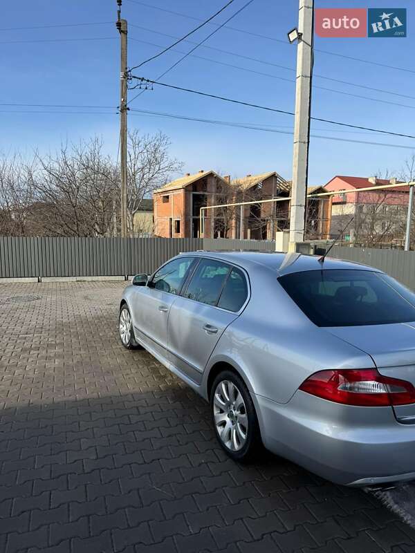Лифтбек Skoda Superb 2008 в Львове