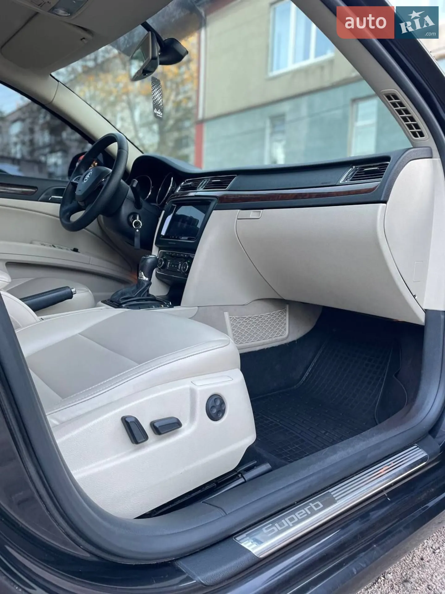 2013 Skoda Superb - мініатюра 29