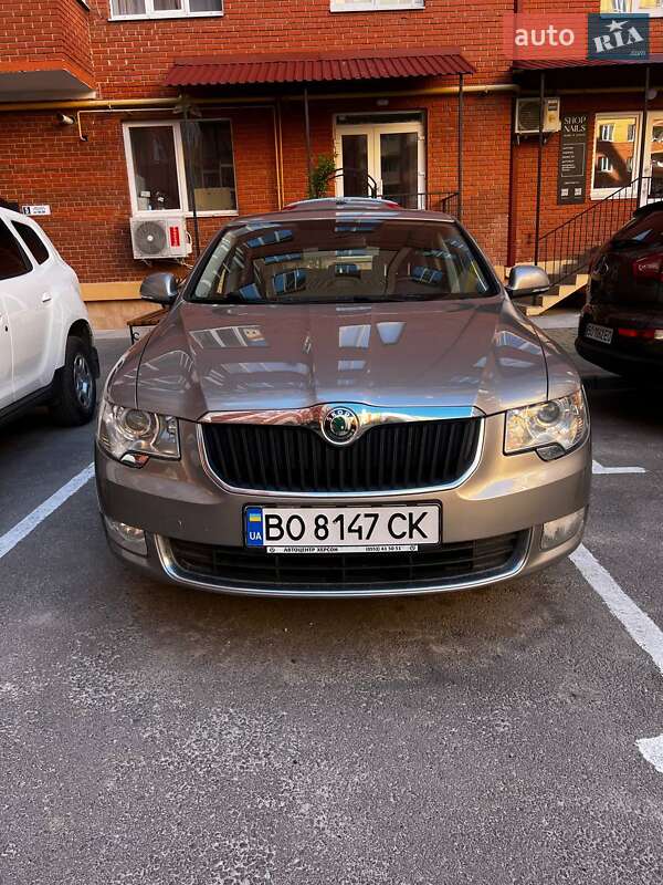 Skoda Superb 2012