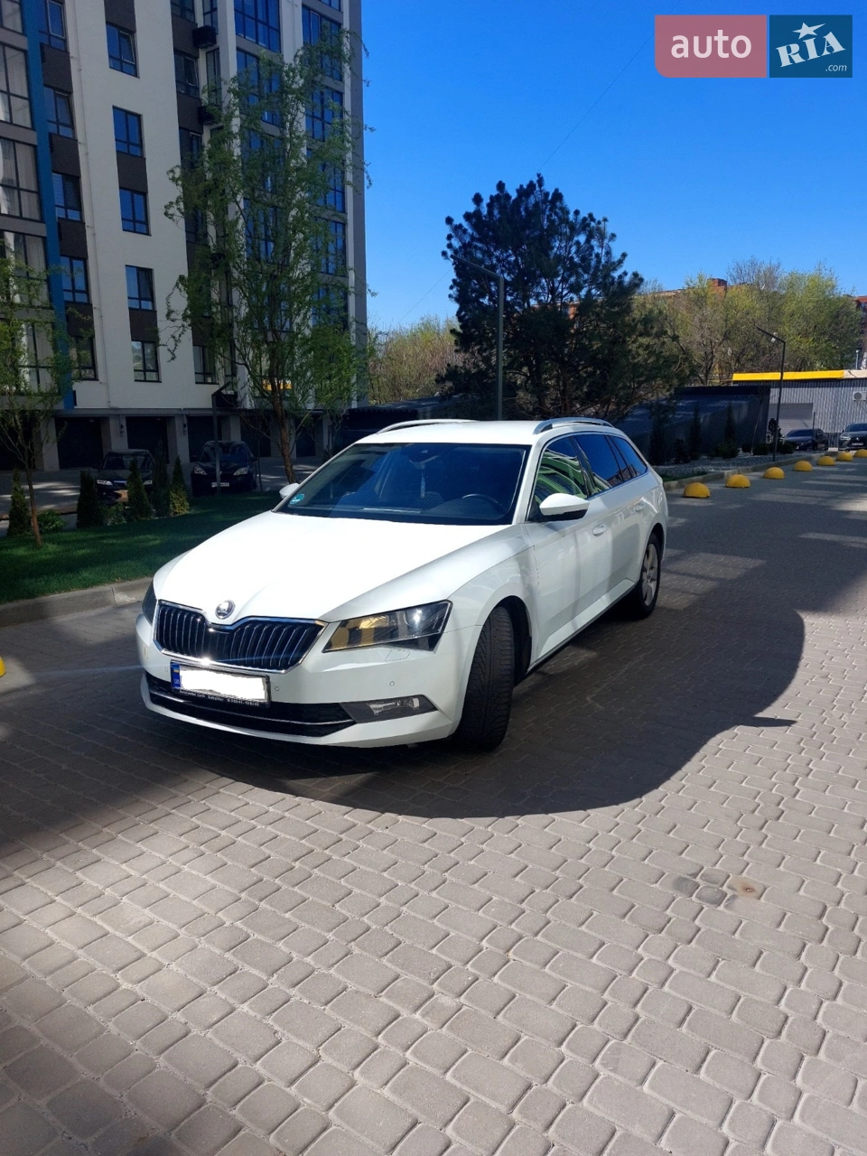 2017 Skoda Superb - мініатюра 11