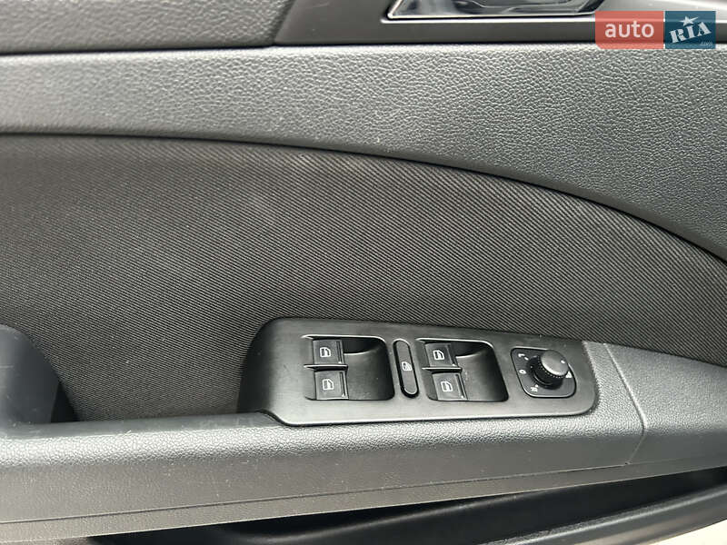 Лифтбек Skoda Superb 2015 в Тячеве фото 47 Лифтбек Skoda Superb 2015 в Тячеве