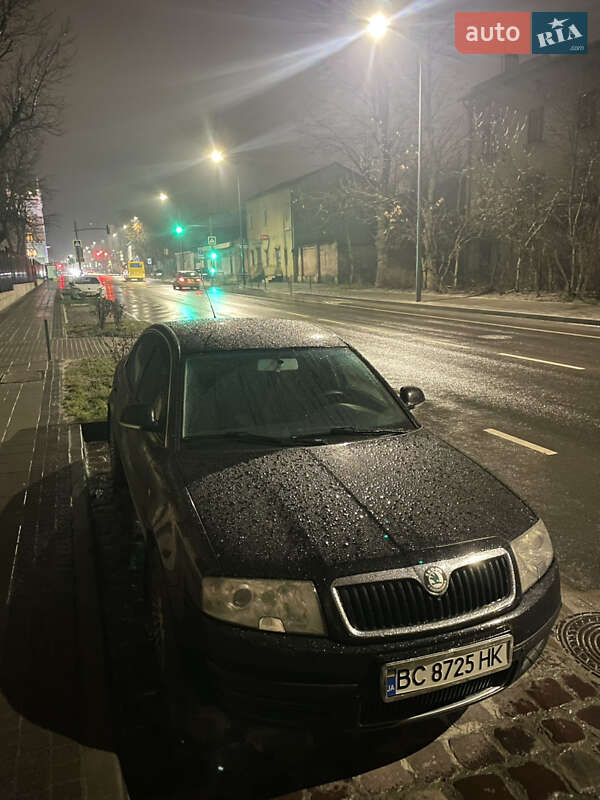Лифтбек Skoda Superb 2008 в Львове