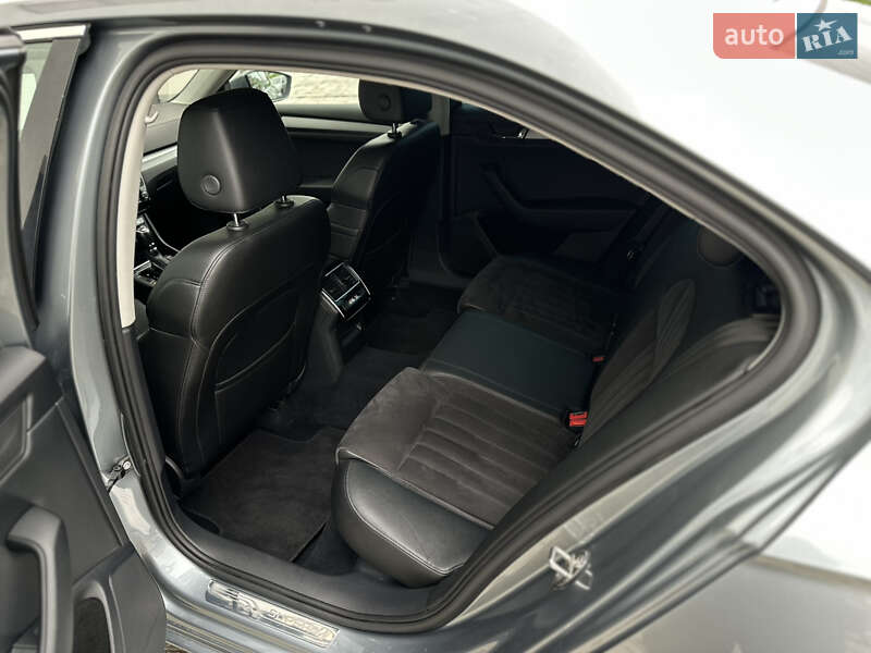 Лифтбек Skoda Superb 2016 в Ужгороде