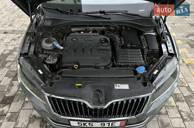 Лифтбек Skoda Superb 2016 в 
