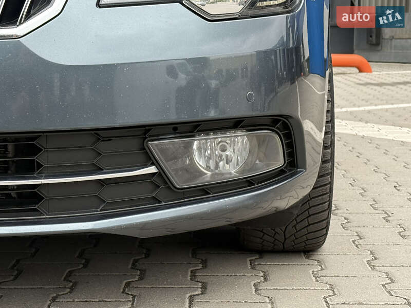 Универсал Skoda Superb 2015 в Ровно