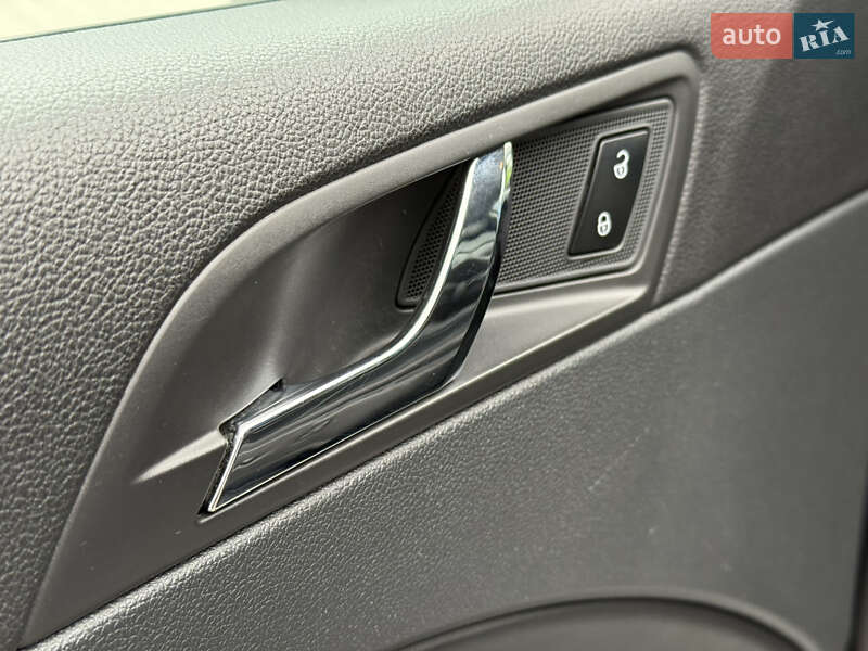 Универсал Skoda Superb 2015 в Ровно