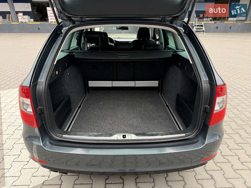 Универсал Skoda Superb 2015 в Ровно