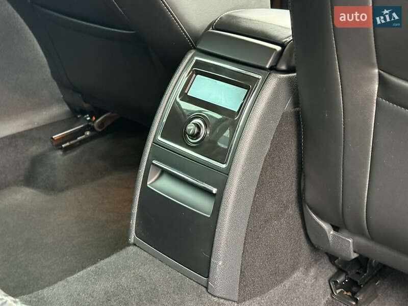 Универсал Skoda Superb 2015 в Ровно