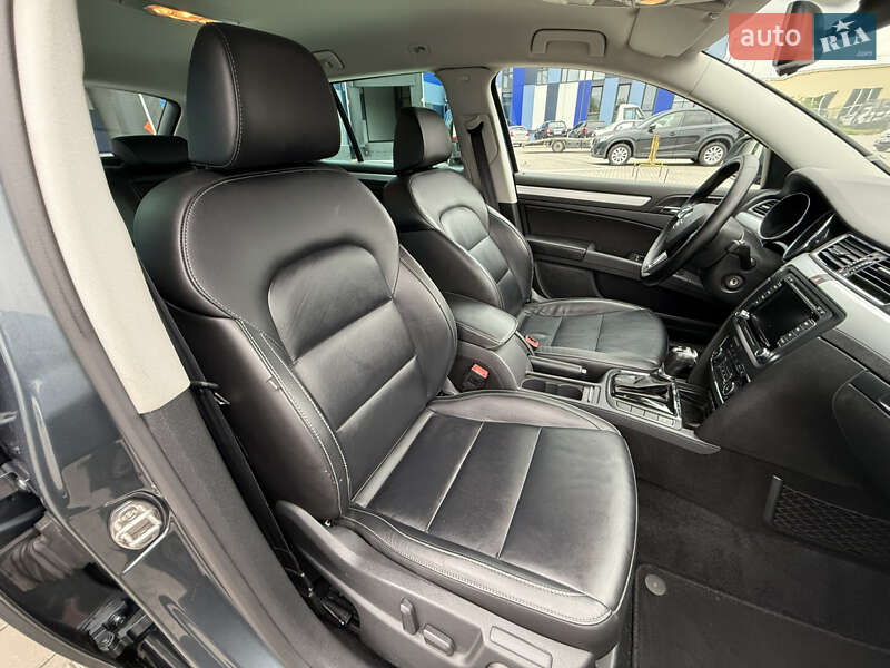 Универсал Skoda Superb 2015 в Ровно