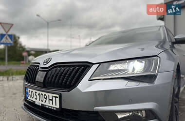 Лифтбек Skoda Superb 2017 в 
