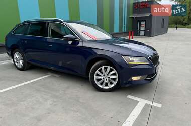 Універсал Skoda Superb 2017 в Дрогобичі