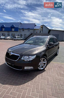 Універсал Skoda Superb 2011 в Рівному