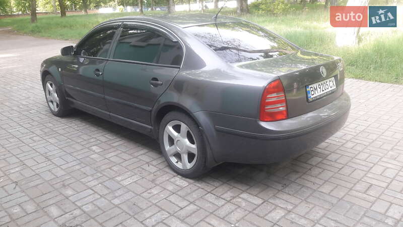 Ліфтбек Skoda Superb 2005 в Глухові