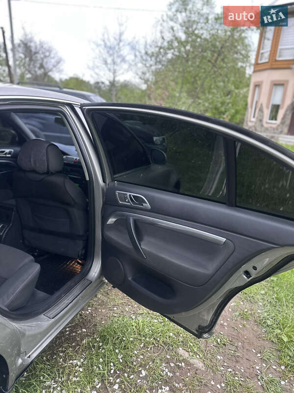 Лифтбек Skoda Superb 2007 в Делятине