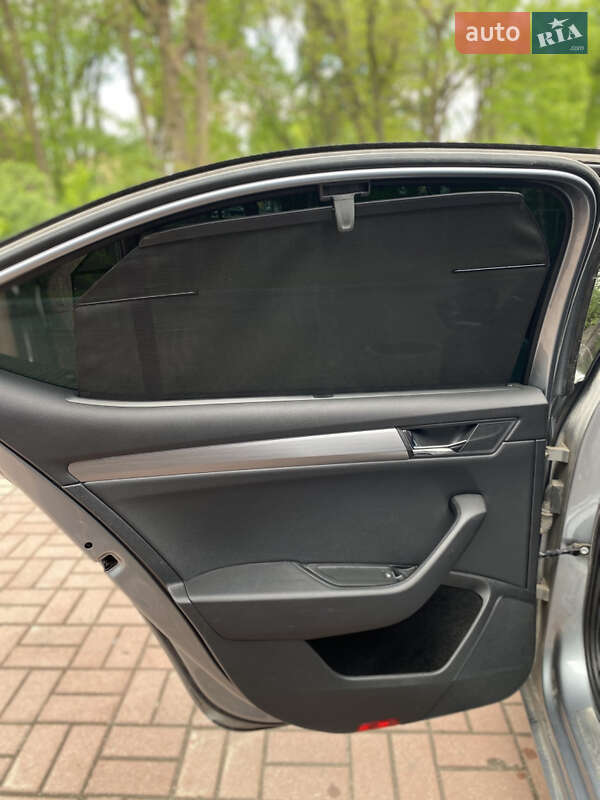Лифтбек Skoda Superb 2015 в Кропивницком