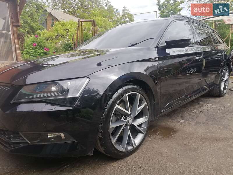 Универсал Skoda Superb 2017 в Умани