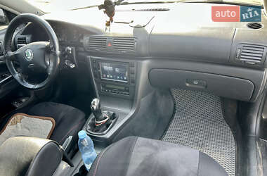 Лифтбек Skoda Superb 2005 в 