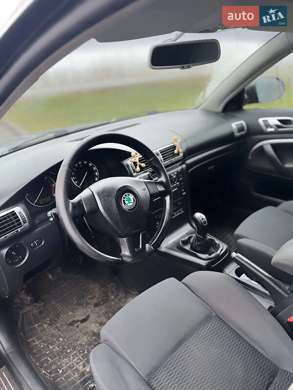 Лифтбек Skoda Superb 2007 в Каменке-Бугской