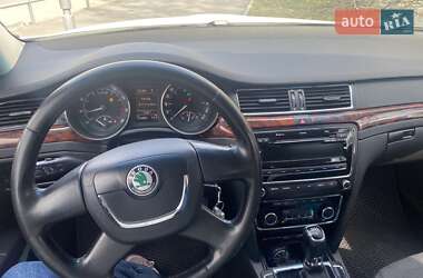 Ліфтбек Skoda Superb 2013 в 