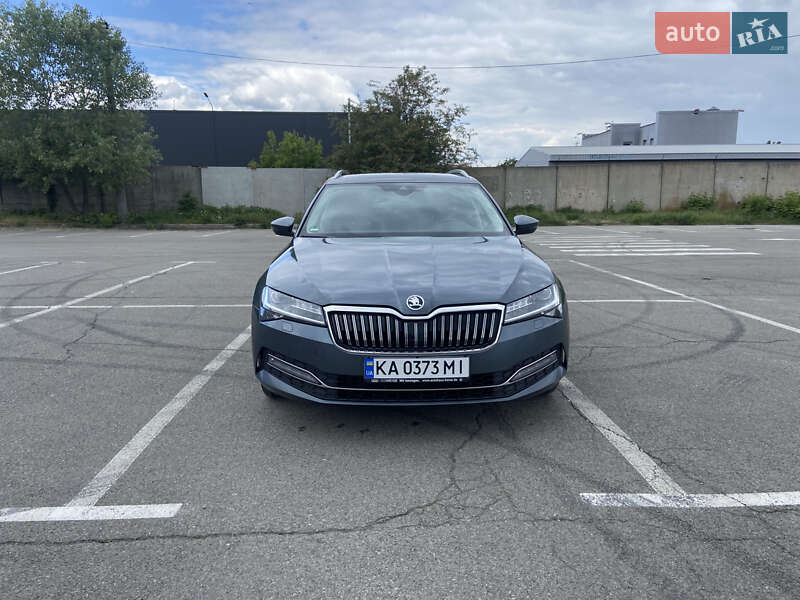 Універсал Skoda Superb 2019 в Києві