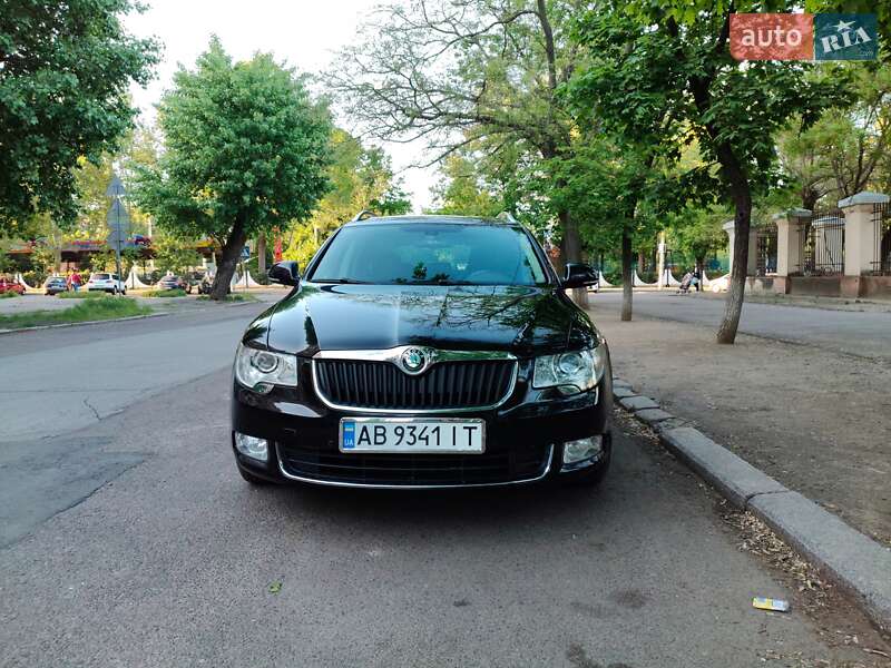 Skoda Superb 2012